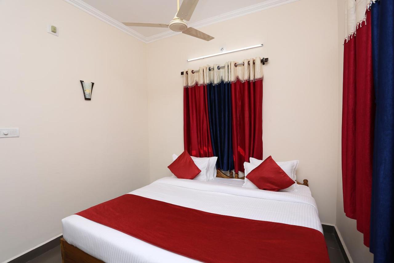 בובנשוואר Oyo Flagship 9964 Hotel Shine מראה חיצוני תמונה